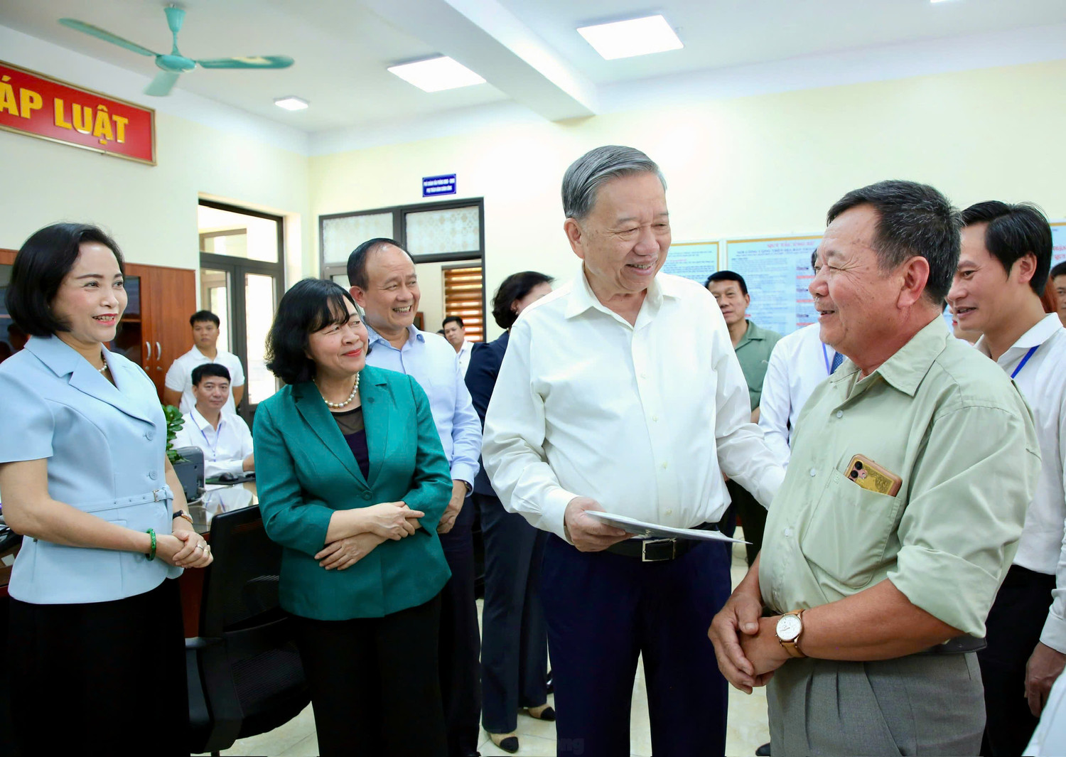 Phong cách nêu gương Hồ Chí Minh - Sức lan tỏa trong thực hiện quy định nêu gương của người đứng đầu tổ chức, cơ quan, đơn vị hiện nay